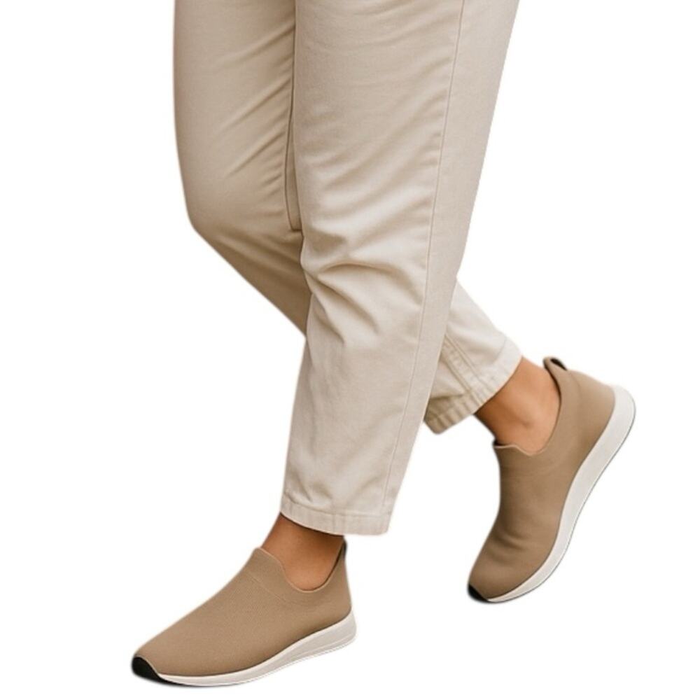Onyx Women’s Beige Knit Slip-On Sneakers Size 38 / US 7.5 NWOT